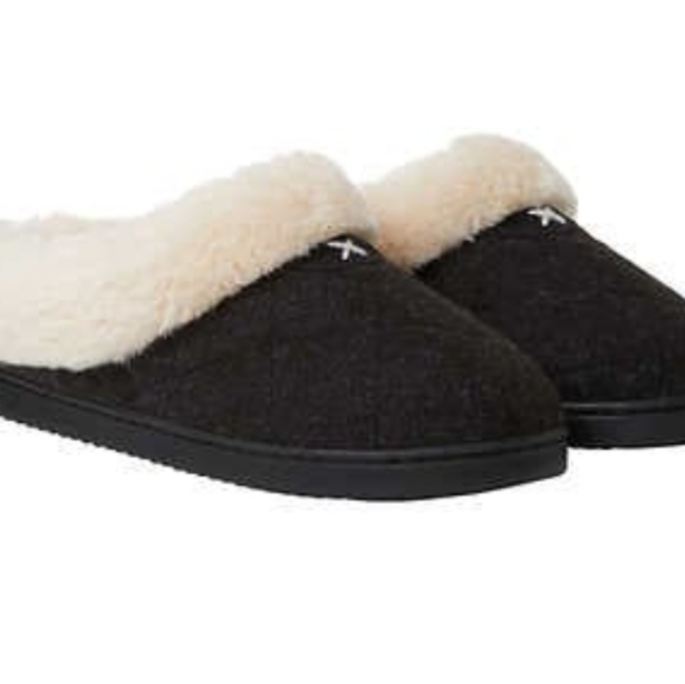 Dearfoam ladies memory foam  slipper